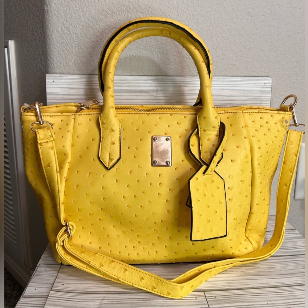 J.Francis Faux ostrich Embossed
Leather Crossbody/shoulder Bag NWOT